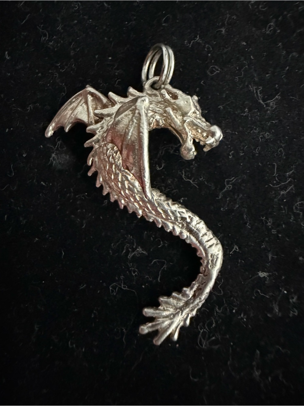 925 Sterling silver detailed dragon pendant